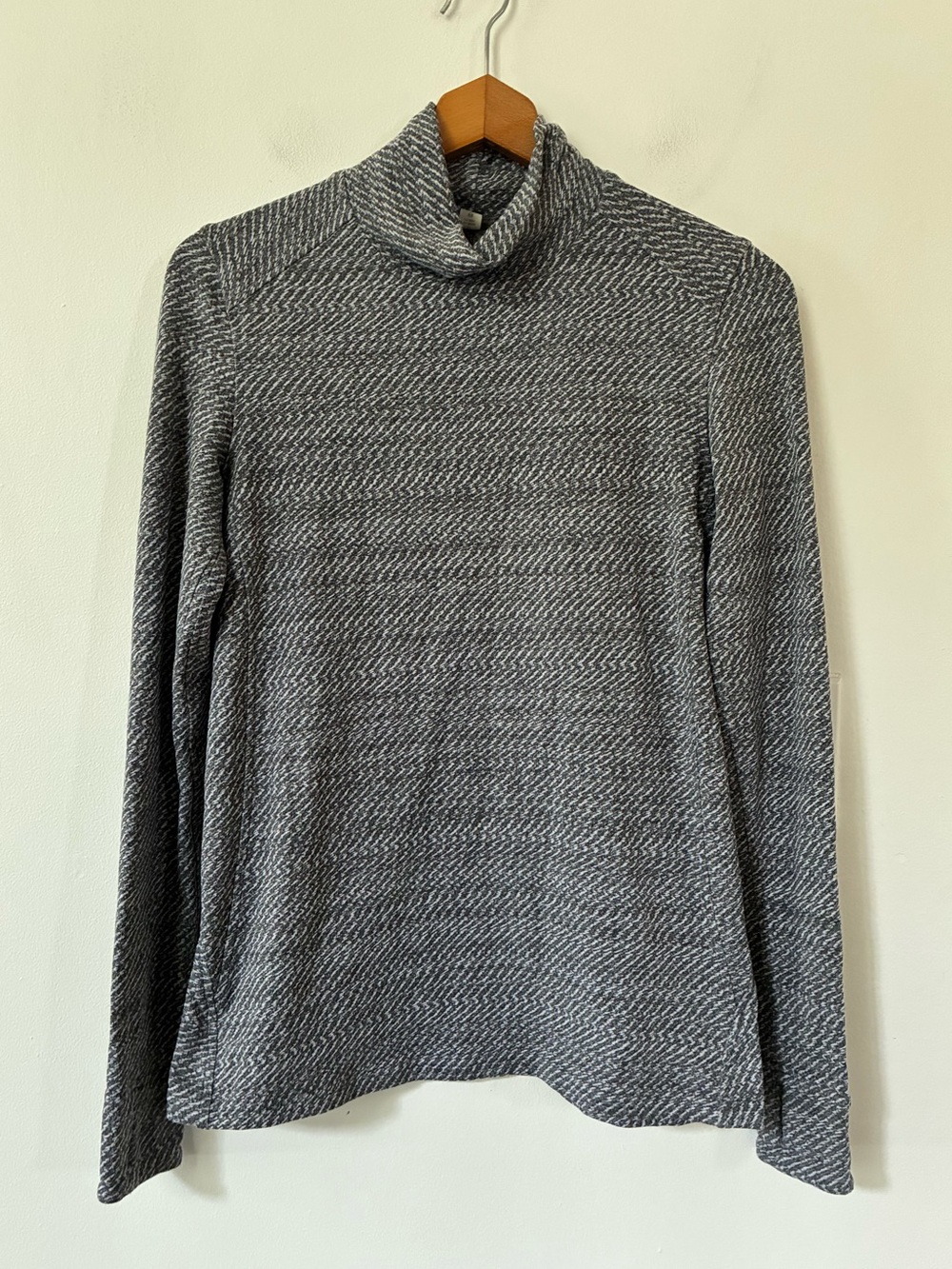 Lululemon Ready To Rulu Turtleneck